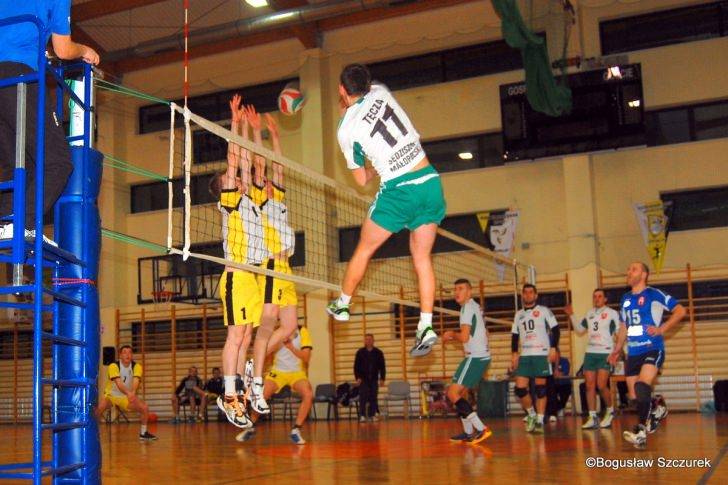 SKS MOSiR Dukla - UKS Tęcza Sędziszów Młp. 1:3