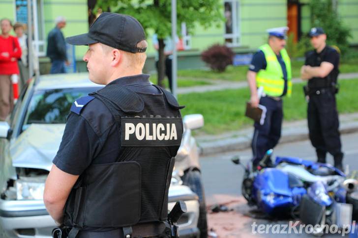 Krosno. Zderzenie samochodu i motocykla