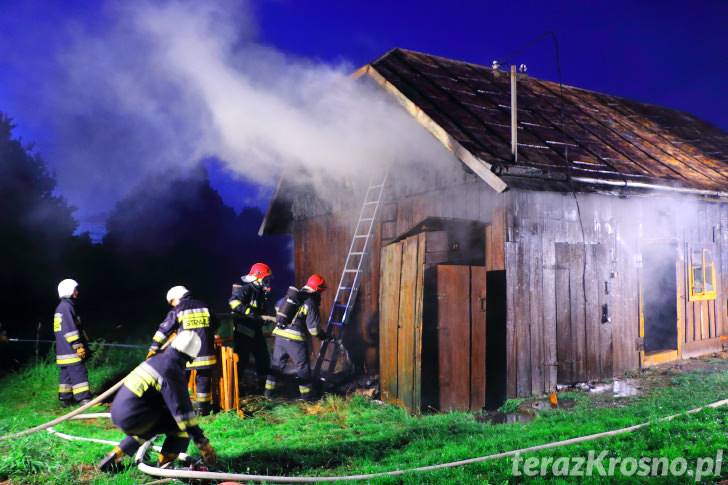 Tragiczny pożar w Bóbrce, w płomieniach zginął 68-letni mężczyzna