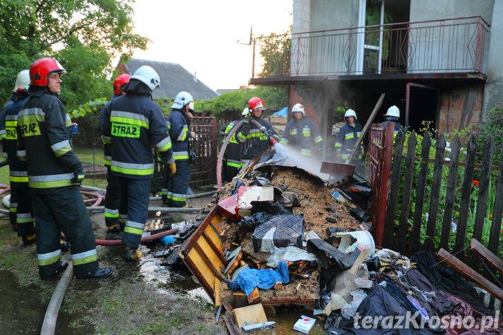 Pożar w Targowiskach, palił się garaż