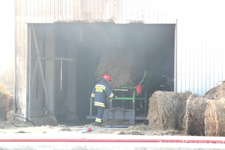 Pożar bel siana w Zręcinie