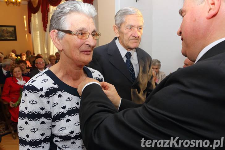 Złote gody w Krośnie. 32 pary obchodziły piękny jubileusz