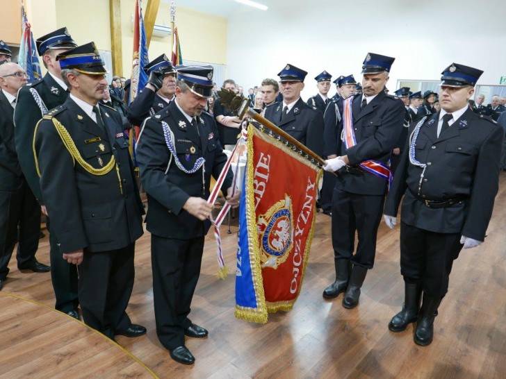 Nowy samochód na 80. urodziny OSP Niżna Łąka 