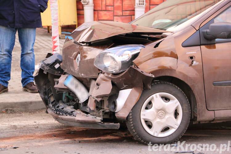 Czołowe zderzenie w Rymanowie. Kierowca zasnął za kierownicą
