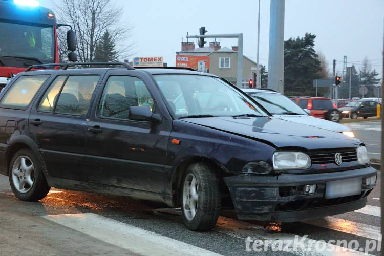 Golfem wjechał w barierki