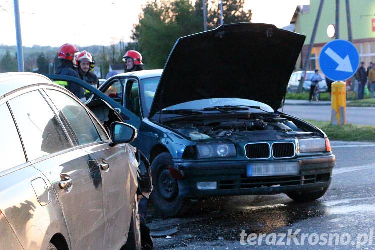 Wypadek na skrzyżowaniu w Iwoniczu