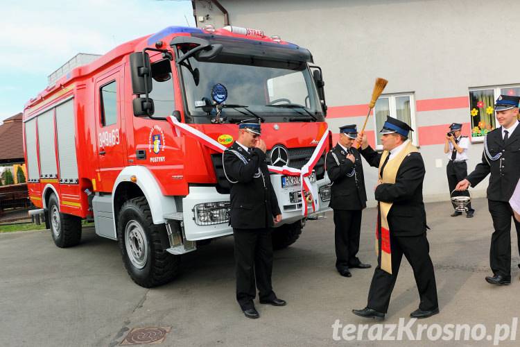 OSP Pustyny mają nowy samochód 