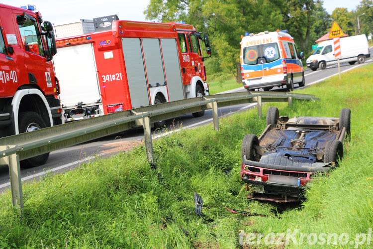Zderzenie i dachowanie w Moderówce