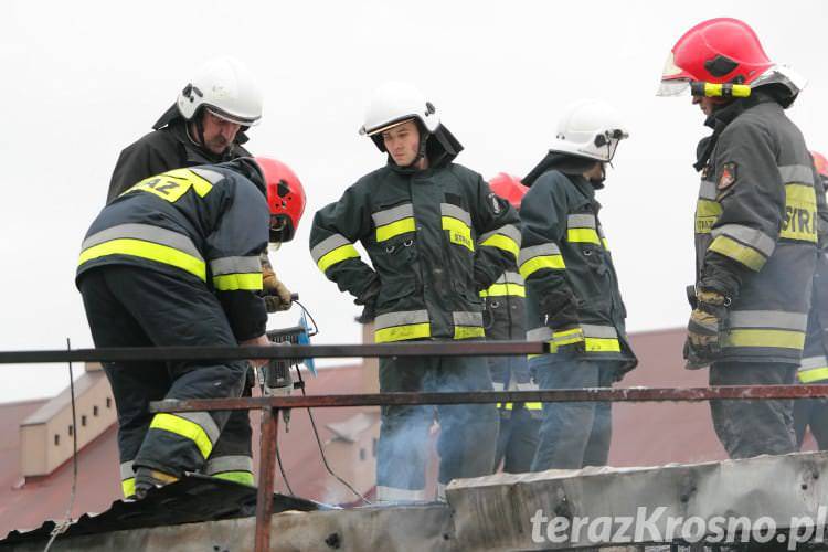 Pożar w Korczynie, płonęła izolacja na zbiornikach