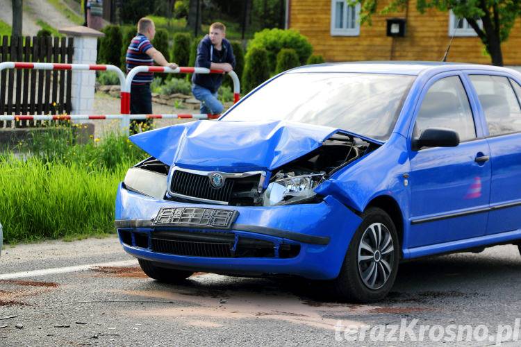 Zderzenie trzech samochodów w Miejscu Piastowym