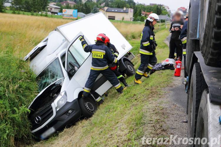 Volvo zmiotło z drogi mercedesa