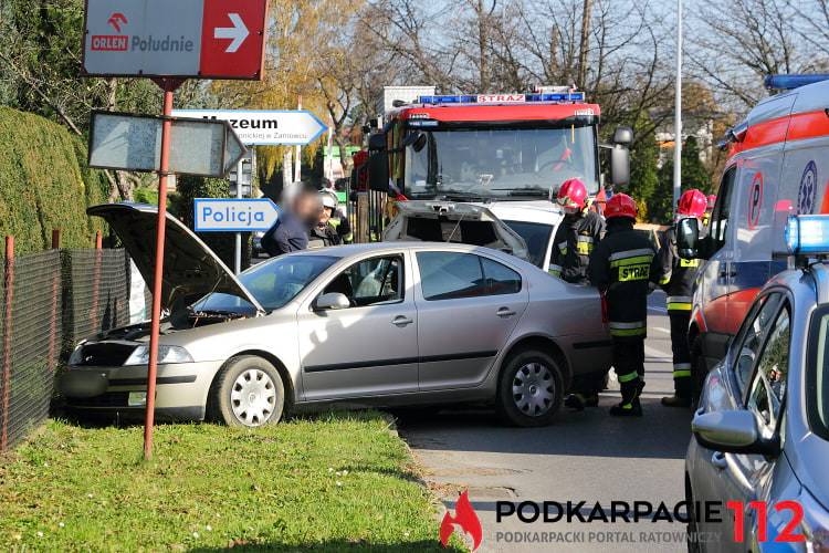 Zderzenie skody i fiata w Jedliczu