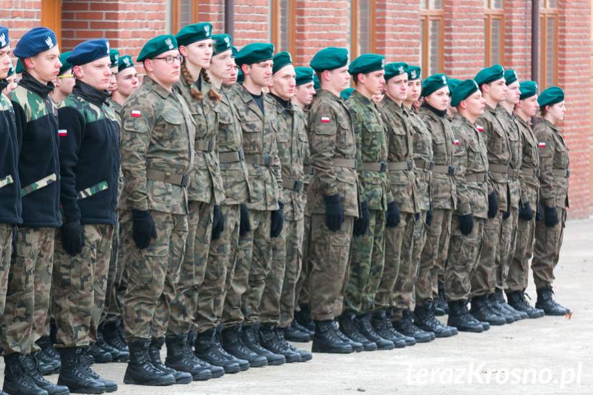 Uroczysta przysięga uczniów klas mundurowych