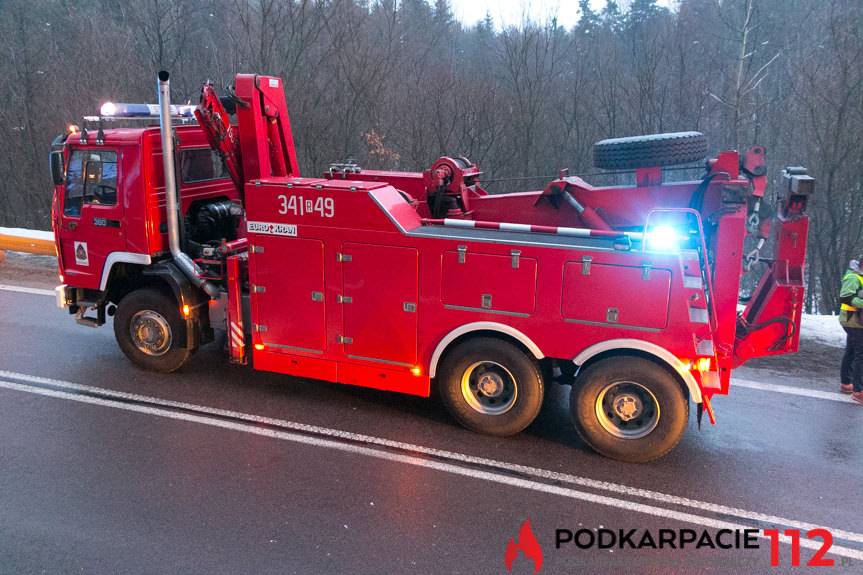 Tir wypadł z drogi w Komborni