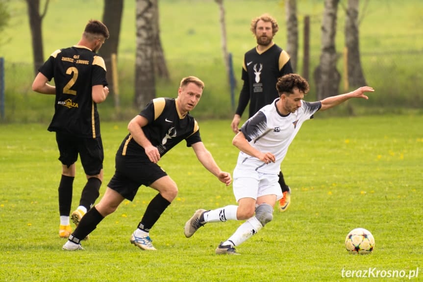 Tęcza Zręcin - GKS Zarzecze-Dębowiec 1:3