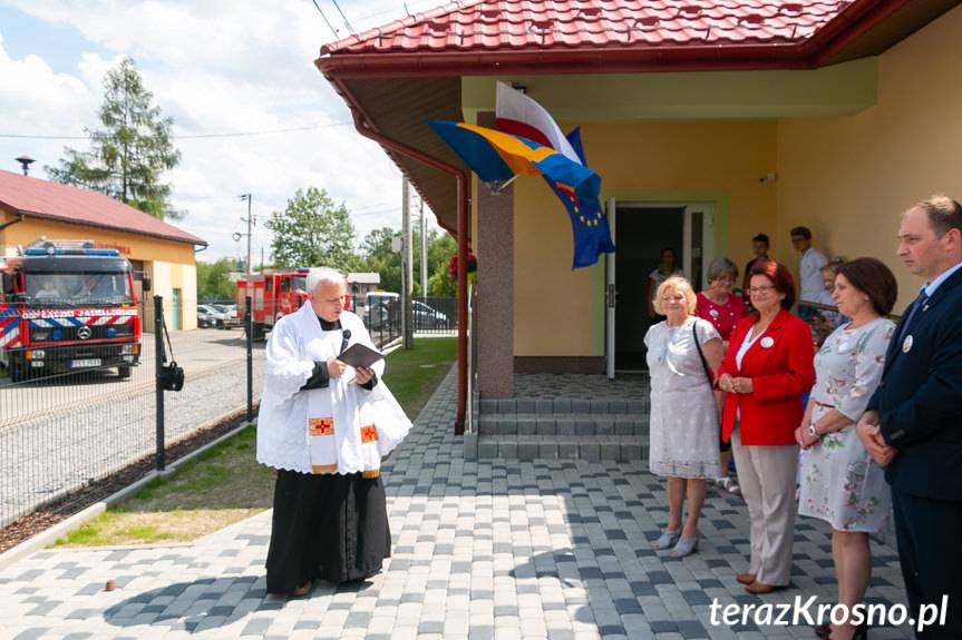 Przestronne, nowoczesne i z placem zabaw. W Wojaszówce otwarto nowe przedszkole