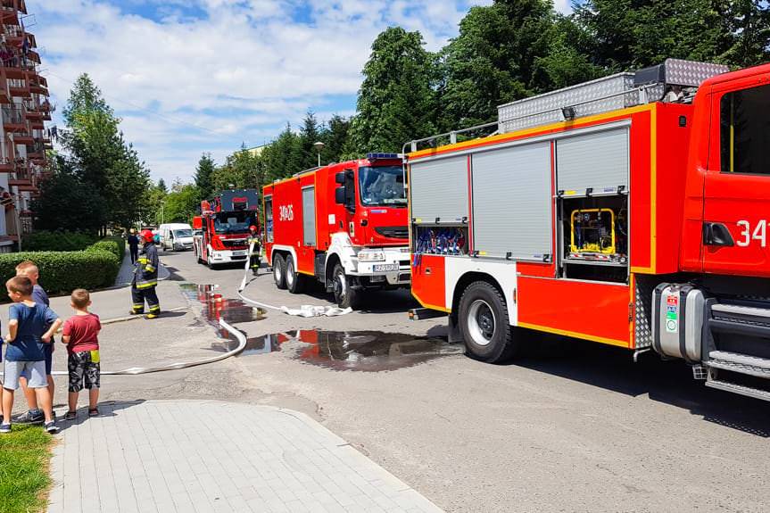 Zadymienie w mieszkaniu, powodem przypalona potrawa