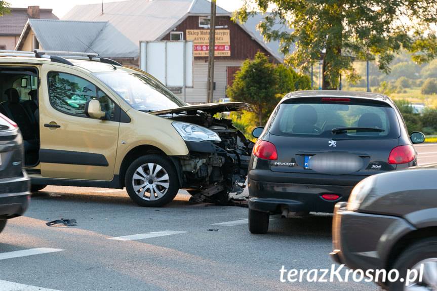 Zderzenie dwóch samochodów w Miejscu Piastowym 