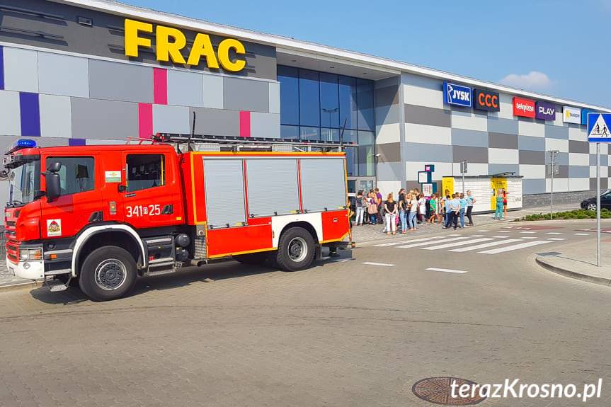Fałszywy alarm w VIVO! Krosno. Ewakuowano centrum handlowe