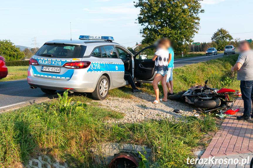 Motocyklista ucierpiał w wypadku w Bajdach