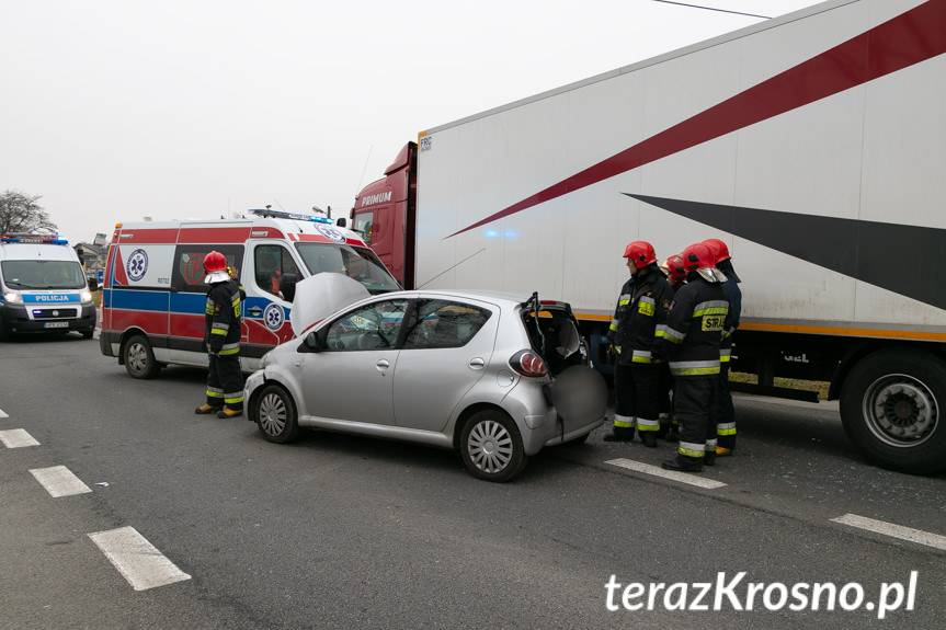 Zderzenie trzech samochodów w Miejscu Piastowym