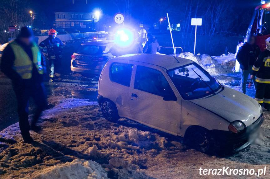 Wypadek w Dukli. Zderzenie dwóch samochodów