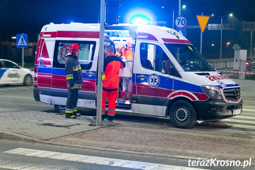 Wjechał w sygnalizator dla pieszych