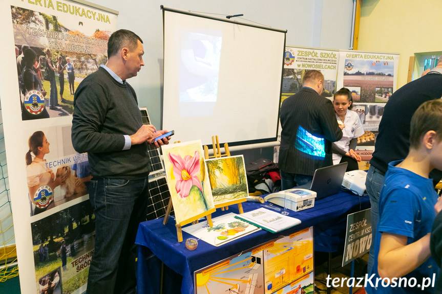 Mini Giełda Szkół w Zręcinie