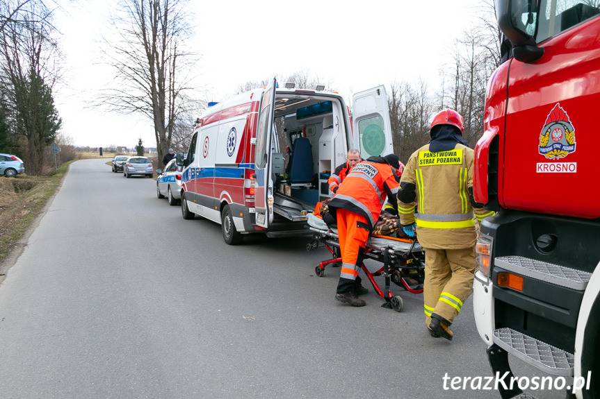 Zręcin. Zasnął za kierownicą i zjechał z drogi