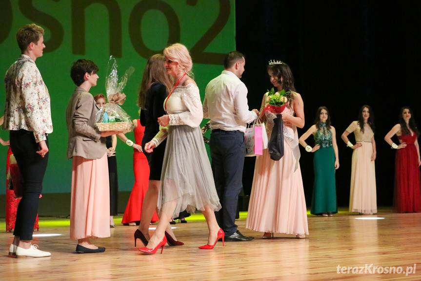 Wybory Miss PWSZ 2019. Korona dla Aleksandry Rakowskiej