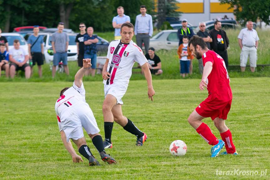 LKS Moderówka - Jasiołka Świerzowa Polska 0:1 