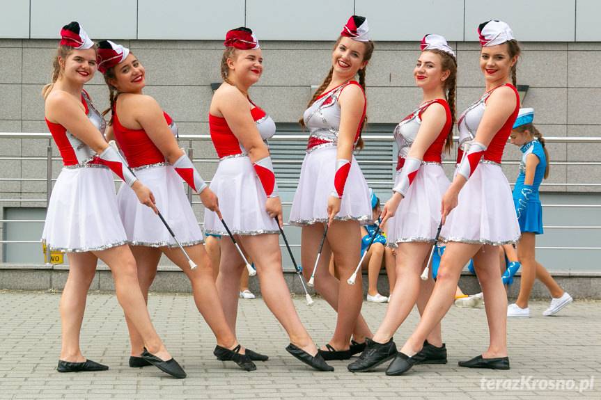 Parada mażoretek przeszła ulicami Krosna