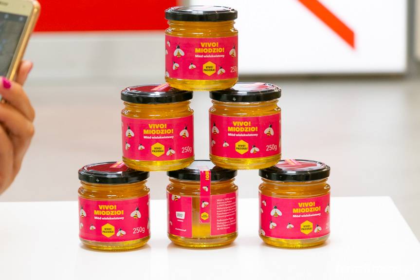 Na dachu VIVO! Krosno zamieszkały pszczoły