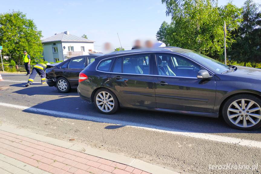Zderzenie trzech samochodów w Jaszczwi