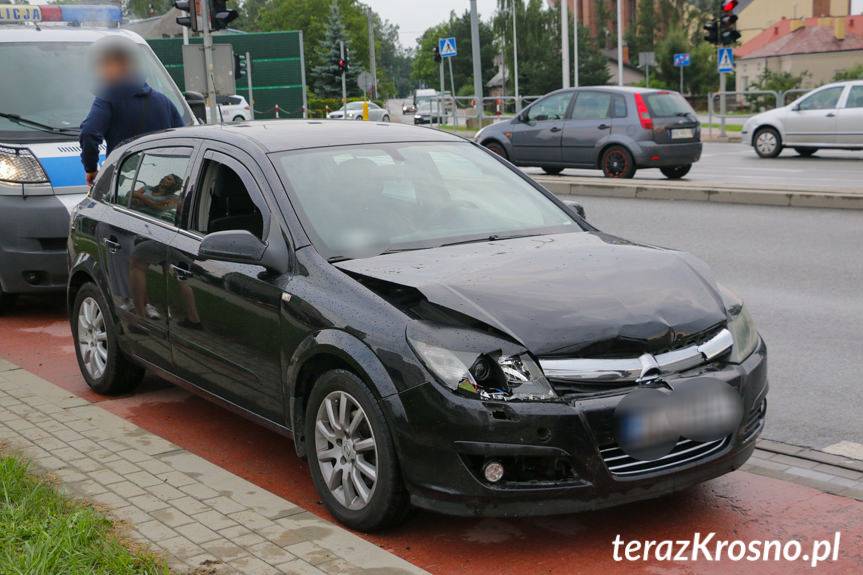 Kolizja trzech samochodów na Podkarpackiej