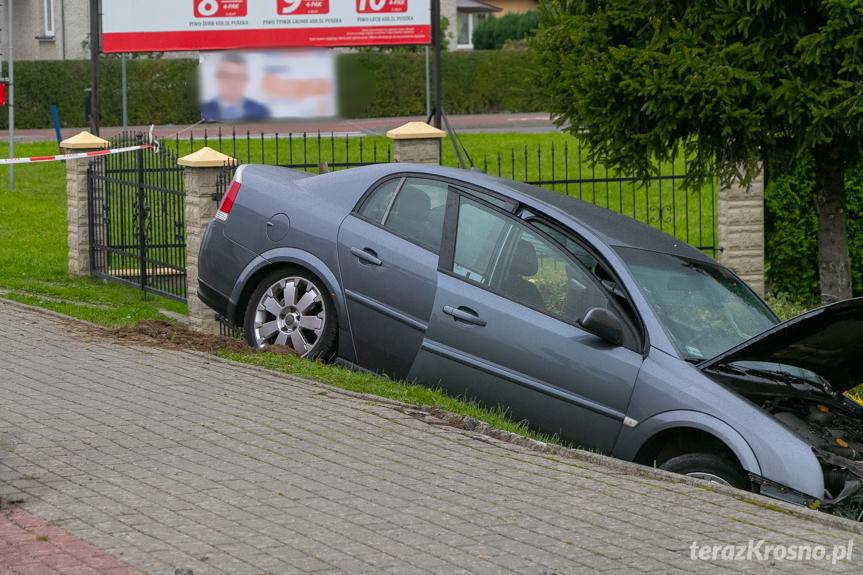 Wjechała w ogrodzenie na Wieniawskiego