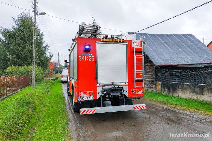 Uszkodzona rura gazowa, zamknięta ulica