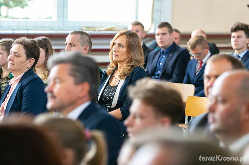 Dzień Edukacji Narodowej i sportowe podsumowanie roku w powiecie krośnieńskim