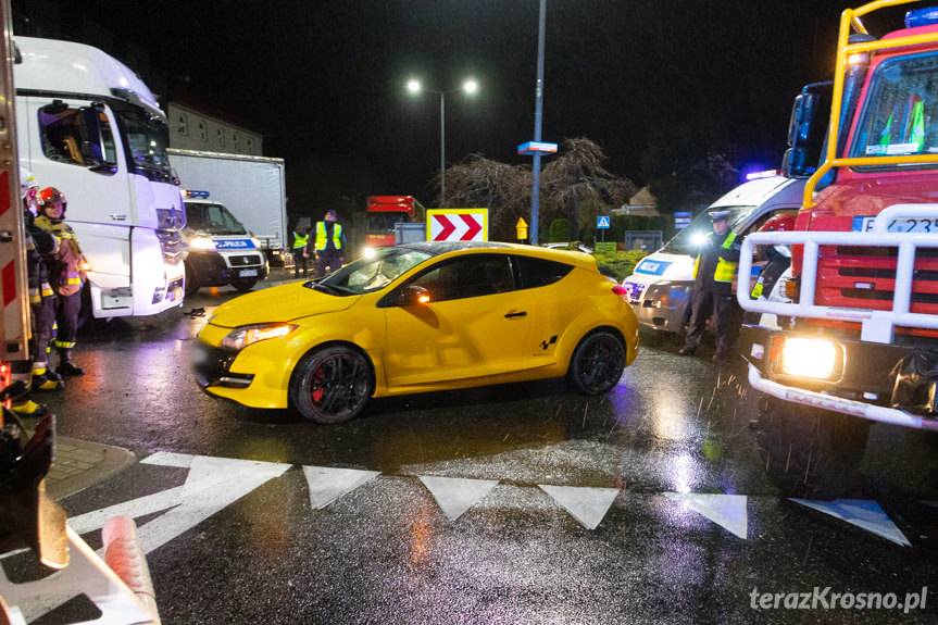Wypadek na rondzie w Miejscu Piastowym