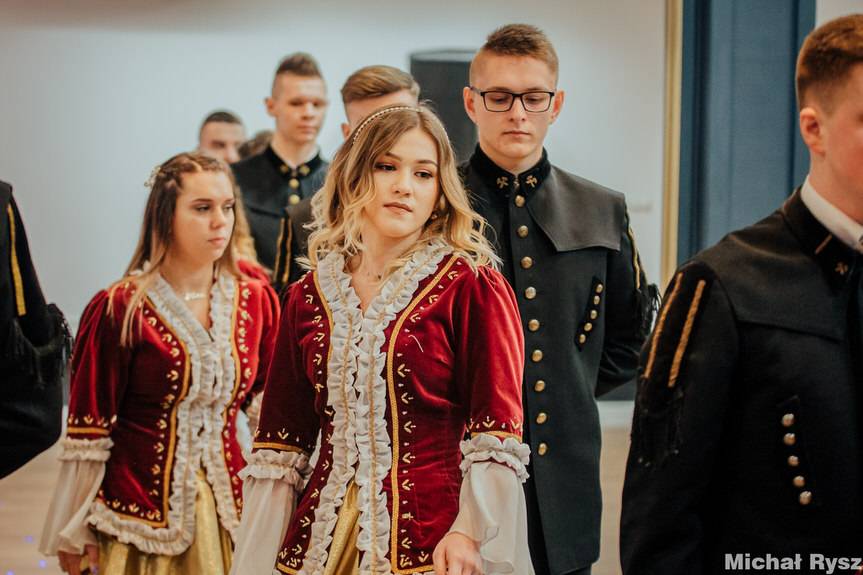 Studniówka uczniów "Naftówki"