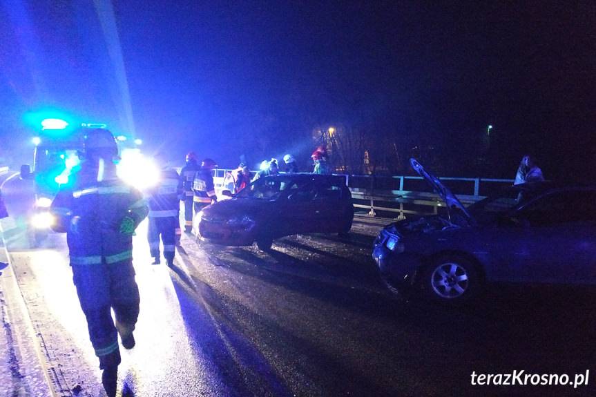 Kolizja w Świerzowej Polskiej. Cztery samochody rozbite