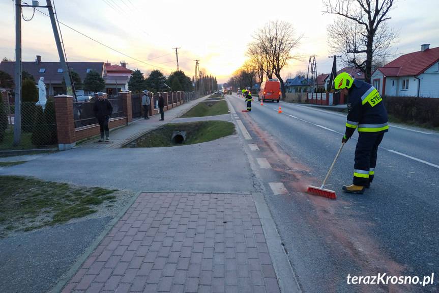 Zderzenie tira i osobówki w Nadolu