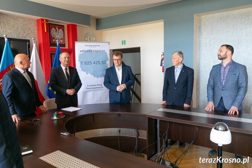 Nową drogą do Czarnorzek i Zamku Kamieniec