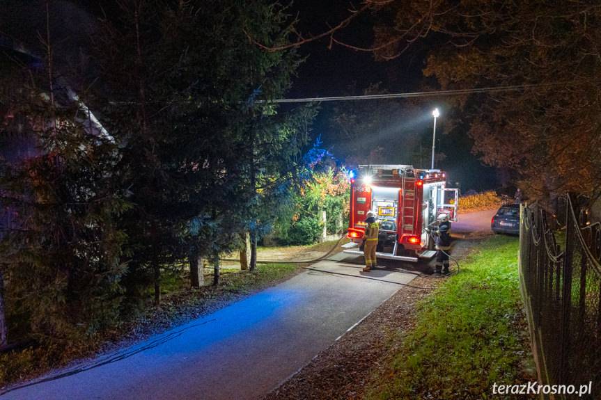 Pożar w drewnianym domu w Żarnowcu