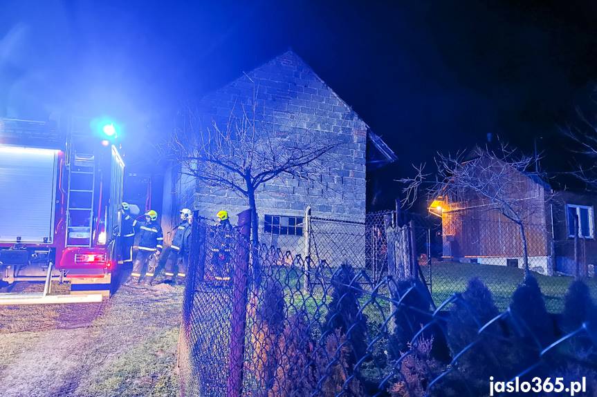 REGION. Mężczyzna w studni, wezwano strażaków z Krosna