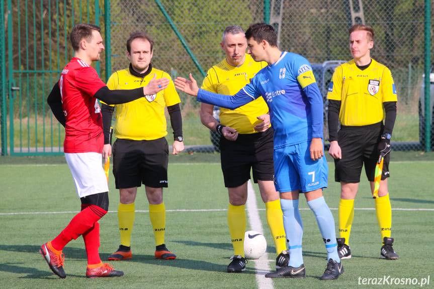 Hat trick Jakuba Satura w meczu w Krośnie