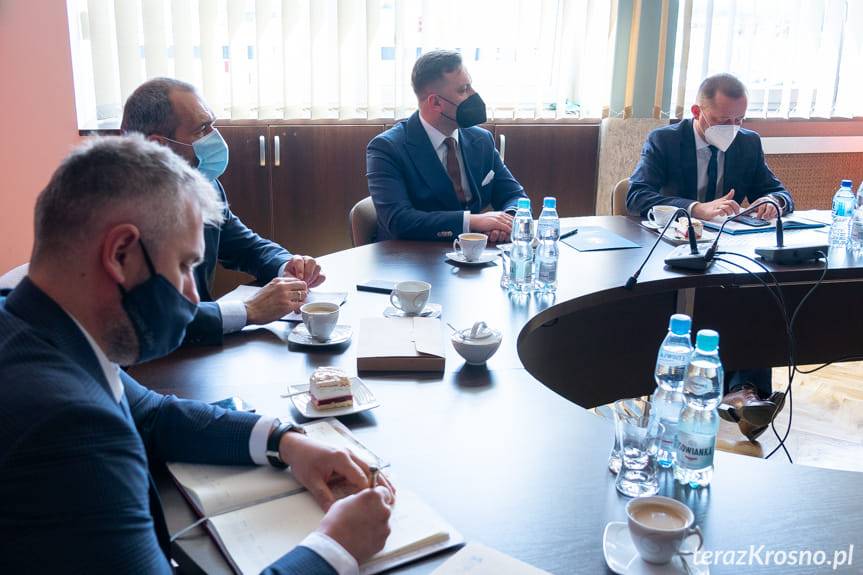 Gminy przyłączają się do realizacji Programu "Czyste Powietrze"