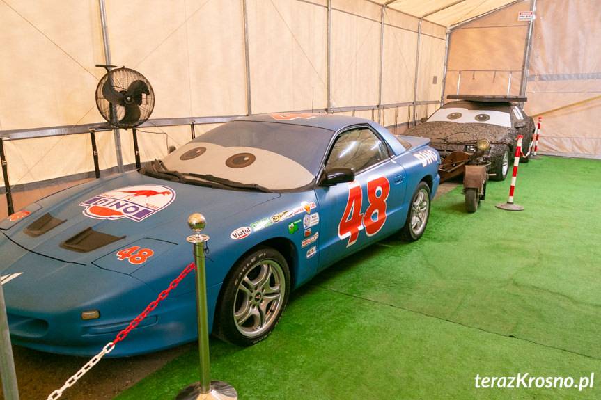 Czekolada i amerykańskie samochody - wielkie pasje Mirosława Pelczara z Korczyny