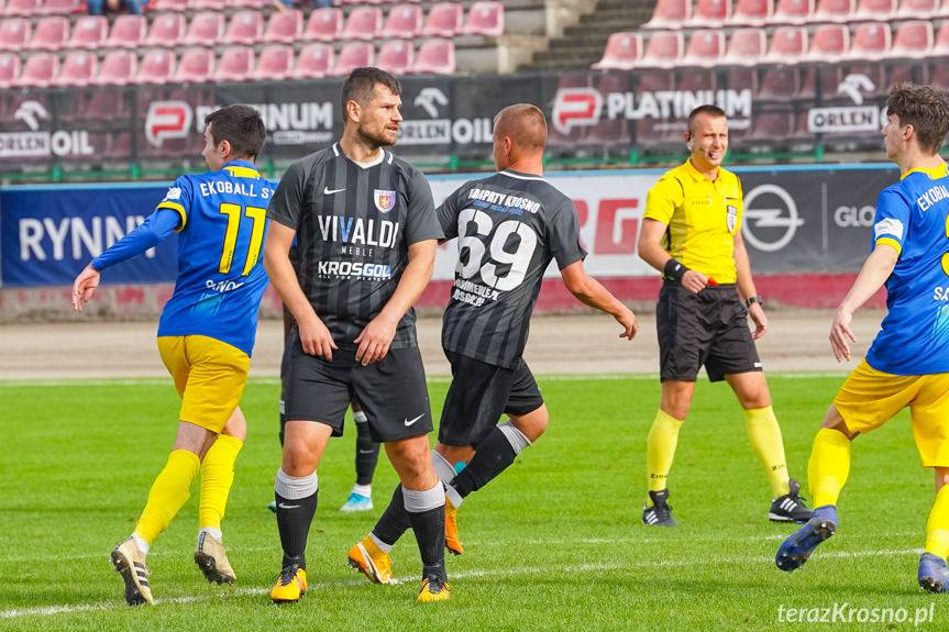 IV liga piłkarska. Derby dla Karpat Krosno