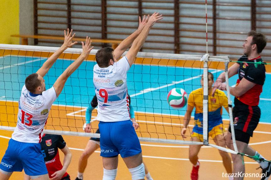 Karpaty Krosno Glass-KPU w Krośnie - MKS MOSiR Jasło 1:3 